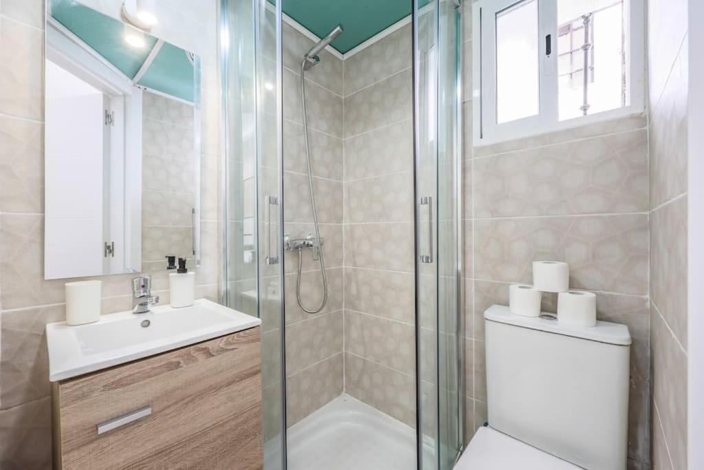 Luxe Apartment In Tetuan Madrid Exterior foto