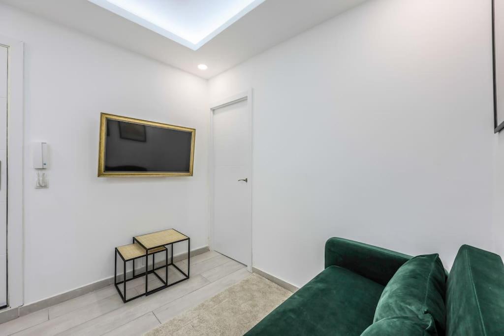 Luxe Apartment In Tetuan Madrid Exterior foto