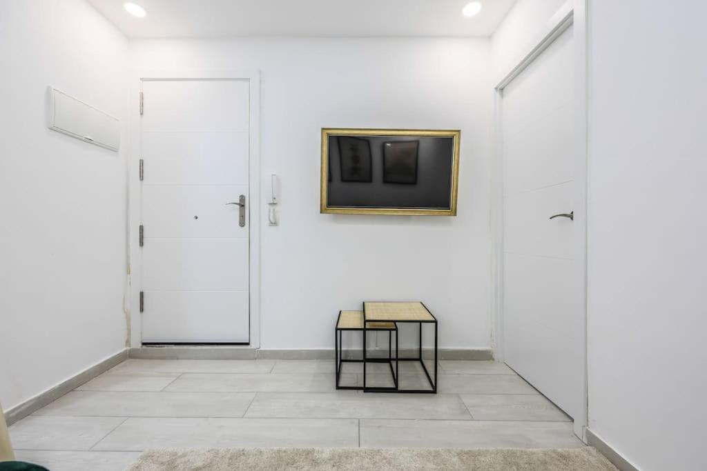 Luxe Apartment In Tetuan Madrid Exterior foto