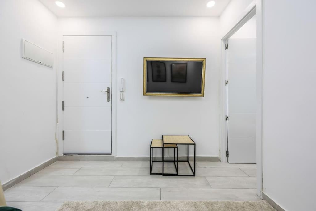 Luxe Apartment In Tetuan Madrid Exterior foto